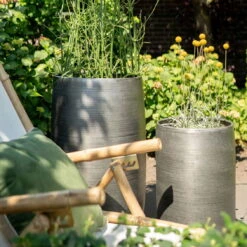 Pflanzgefäß 'Rowen', Silber, Ø 41 X H 72 Cm -Lechij Verkaufe 3210801635 3210801636 3210801637 3210801638 Pflanzgefaess Rowen silber 11 115028